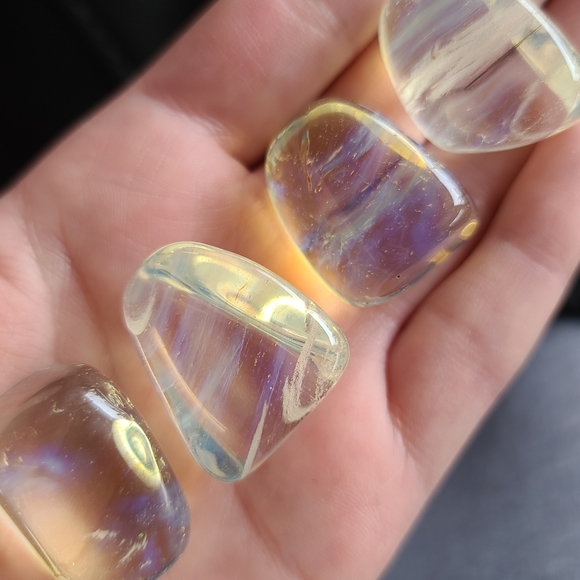 Yellow obsidian - Picture 3 of 3